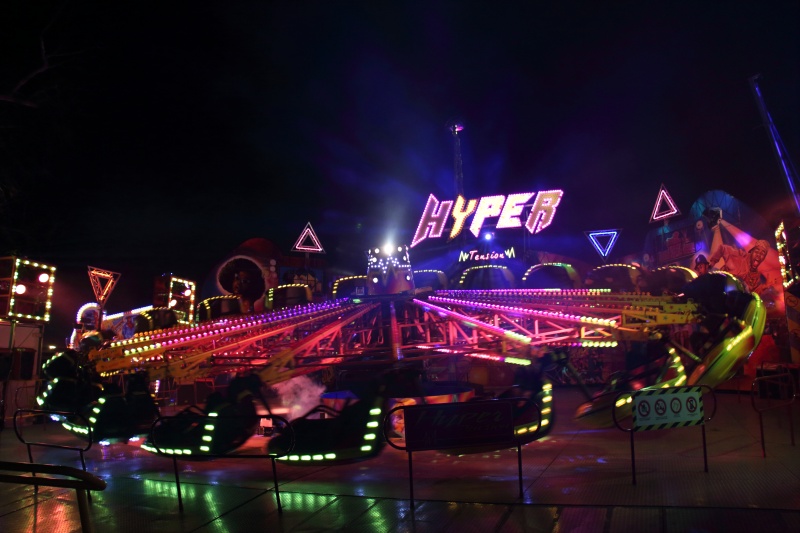 https://www.turbo-kermis.fr/uploads/galleryPhotos/2013/Bordeaux%20(33)%20-%20Foire%20aux%20Plaisirs%20mars/foire/Hyper%20Tension_011.jpg