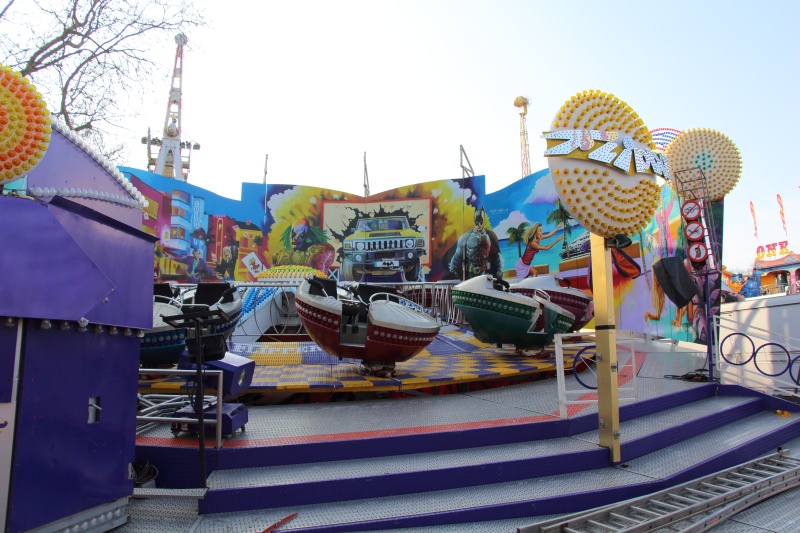 https://www.turbo-kermis.fr/uploads/galleryPhotos/2013/Bordeaux%20(33)%20-%20Foire%20aux%20Plaisirs%20mars/montage/Flipper_020.jpg