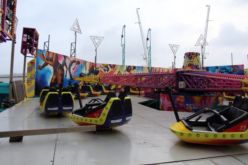 https://www.turbo-kermis.fr/uploads/galleryPhotos/2013/Bordeaux%20(33)%20-%20Foire%20aux%20Plaisirs%20mars/montage/Hyper%20Tension_003.jpg