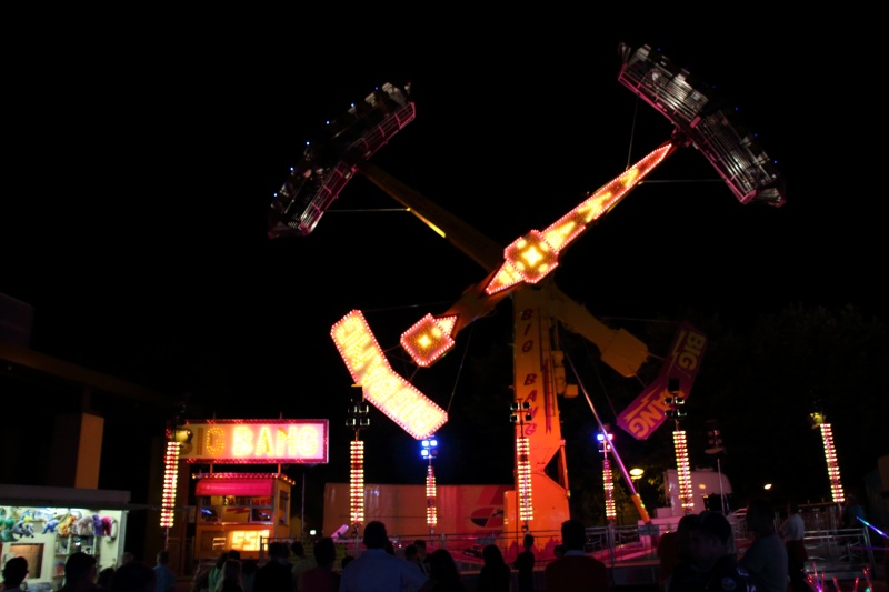 https://www.turbo-kermis.fr/uploads/galleryPhotos/2013/St%20Andr%C3%A9%20de%20Cubzac%20(33)%20-%2014%20Juillet/Big%20Bang_015.jpg