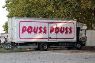 Pouss%20Pouss_001.jpg