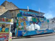 Tropical%20Show_001.jpg